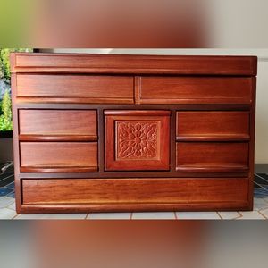 Mele & Co. Wooden Jewelry box